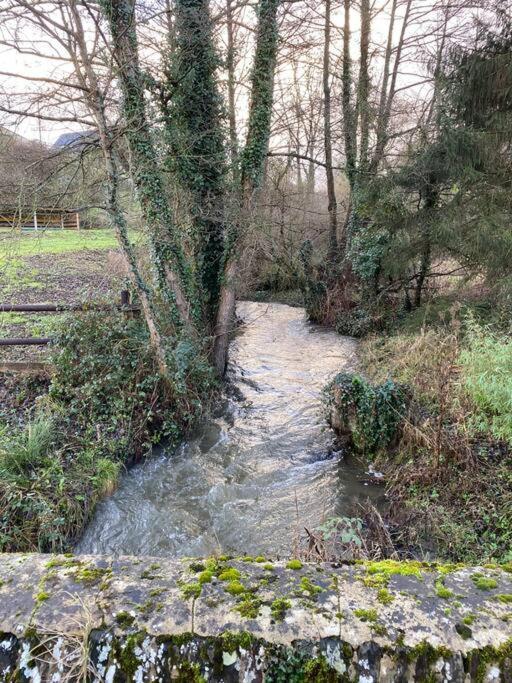 Gite " La Petite Maison" Livry  Exteriör bild